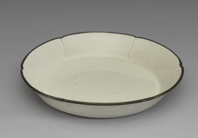 图片[2]-Hibiscus-shaped washer in white glaze, Ding ware, Northern Song to Jin dynasty, 11th-13th century-China Archive